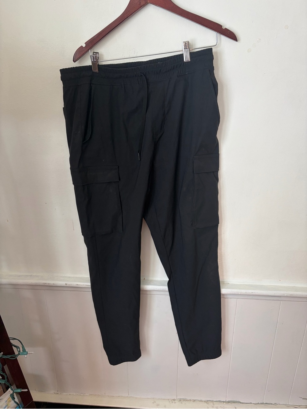 Kenneth Cole Active Black Athletic Joggers/ cargo pants – Size L